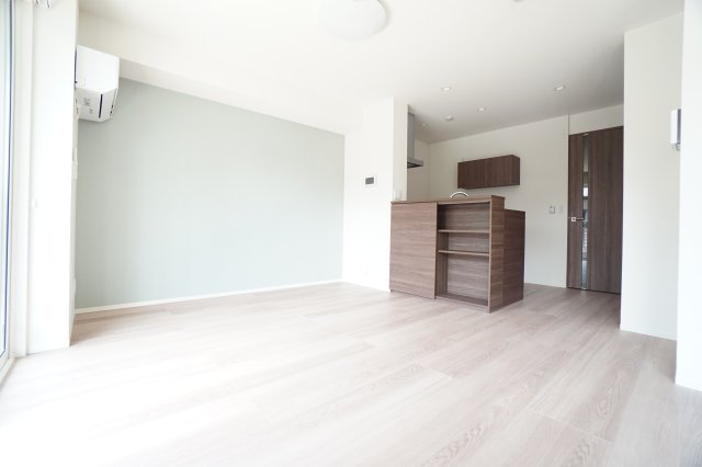 居室・リビング　※同物件・同タイプの写真です。