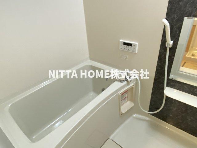 バス・シャワールーム　スタイリッシュなバスルームです(^^♪