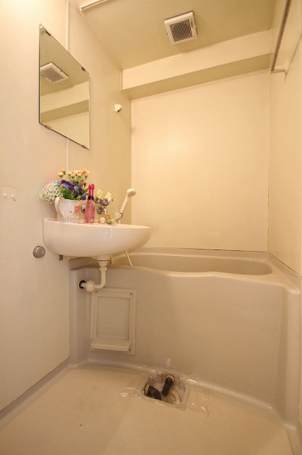 洗面設備　同物件別室です。