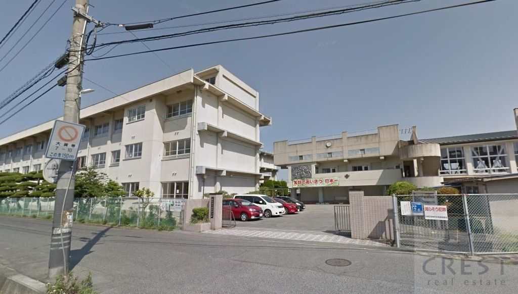 中学校　福山市立鷹取中学校（中学校）まで860m