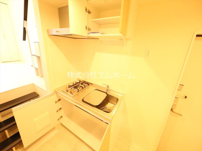 キッチン　システムキッチン（ガス2口コンロ付）