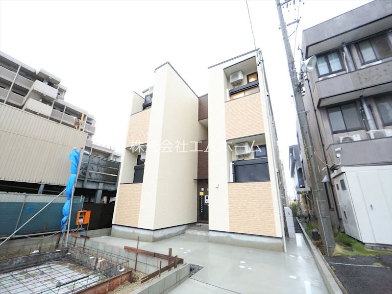 建物外観　外観　オートロック付　宅配ＢＯＸ有り