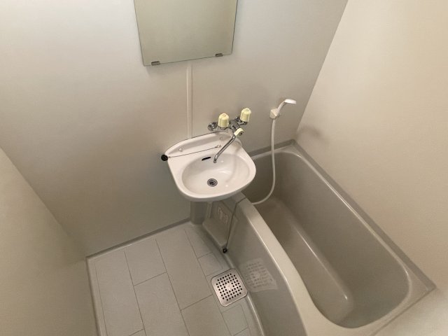 バス・シャワールーム　お風呂です