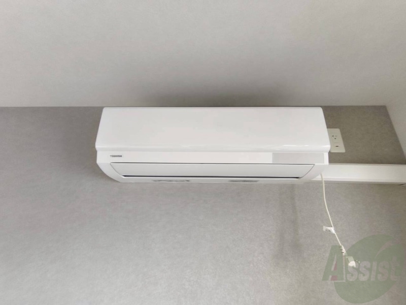 エントランス　エアコンがありますので夏でも快適に過ごせます！