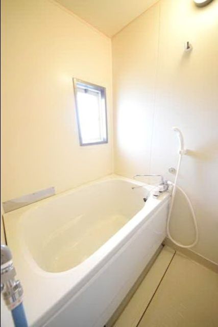 バス・シャワールーム　☆給湯バス☆