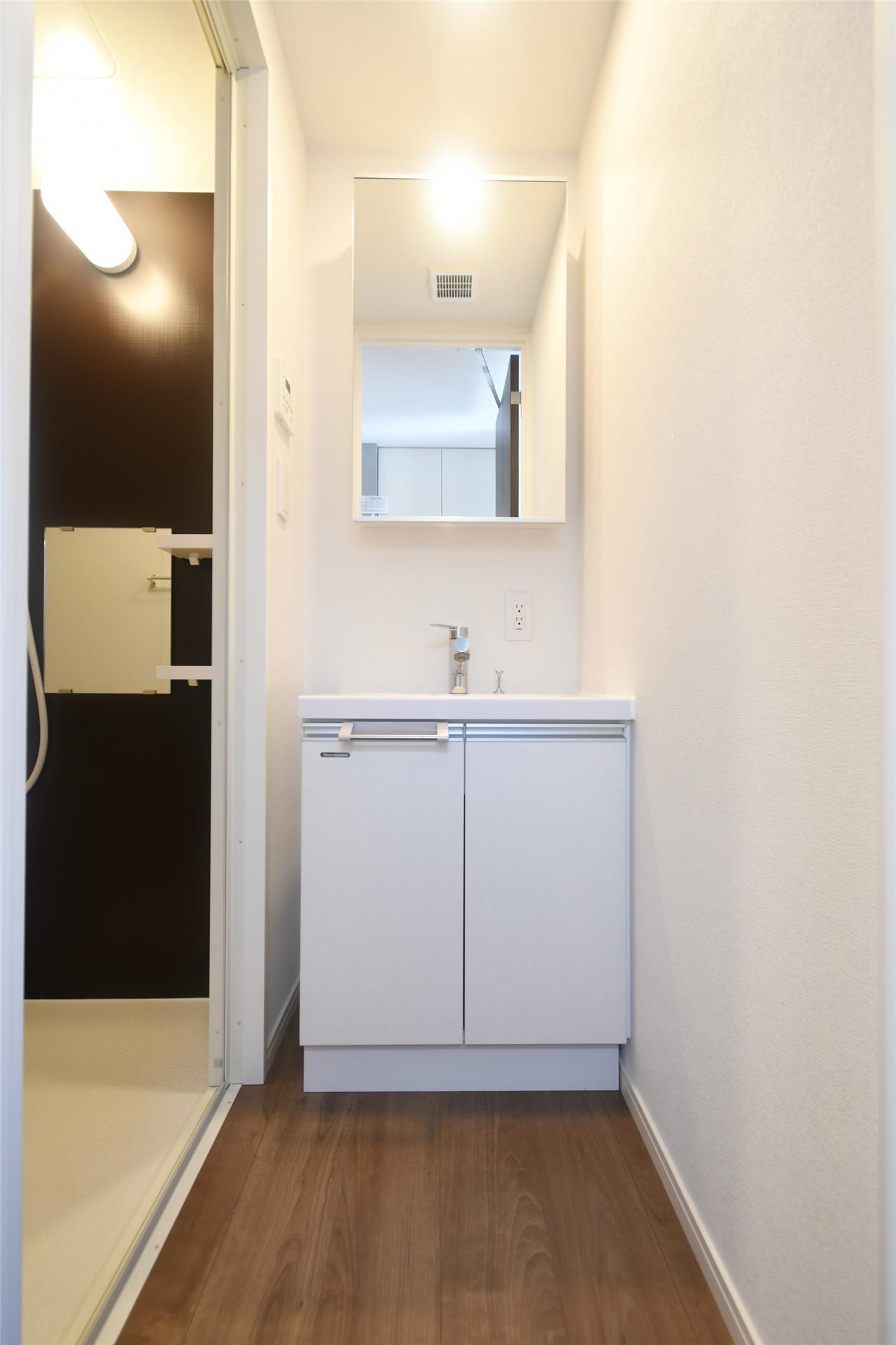 洗面設備　洗面化粧台