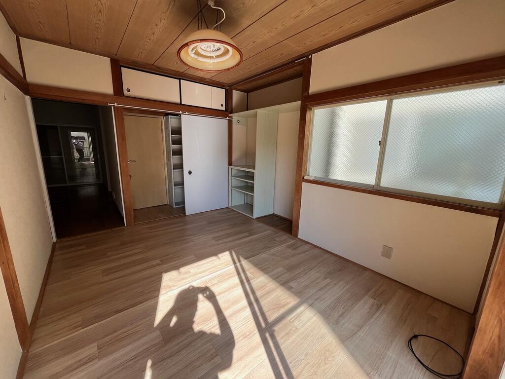 船橋市高根町貸戸建の居間写真