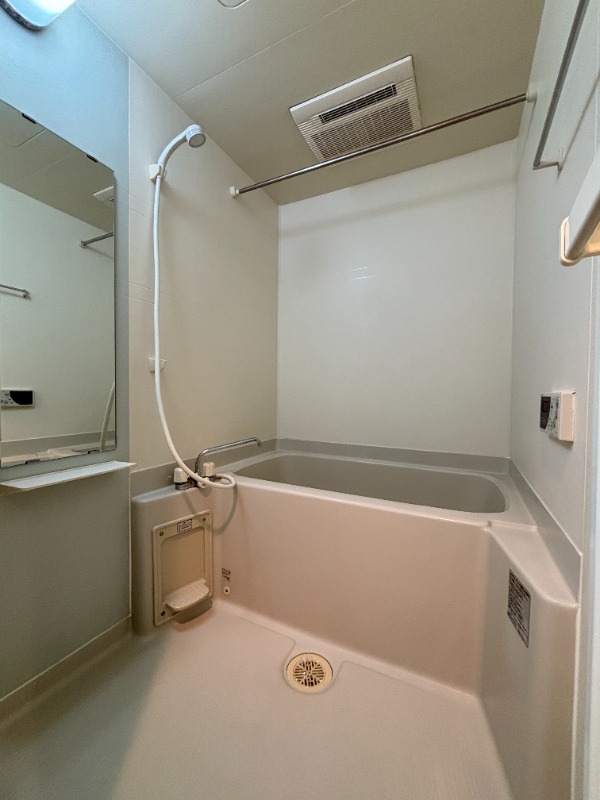バス・シャワールーム　６０３号室　写真