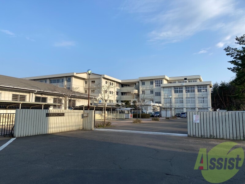中学校　仙台市立南中山中学校（中学校）まで475m
