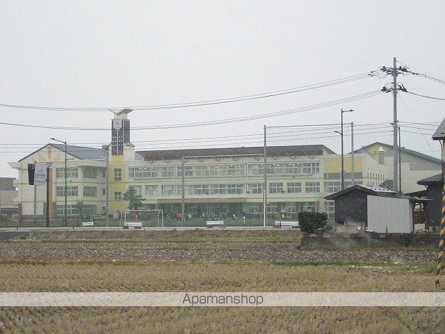 小学校　矢巾町立矢巾東小学校（小学校）まで2161m