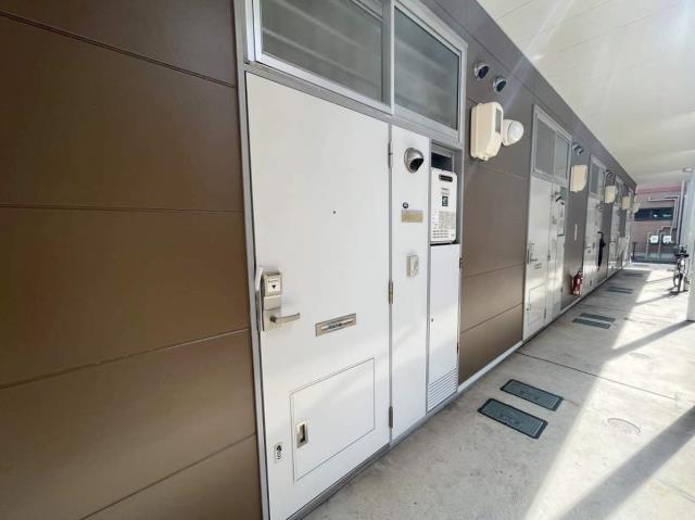 エントランス　駐車場