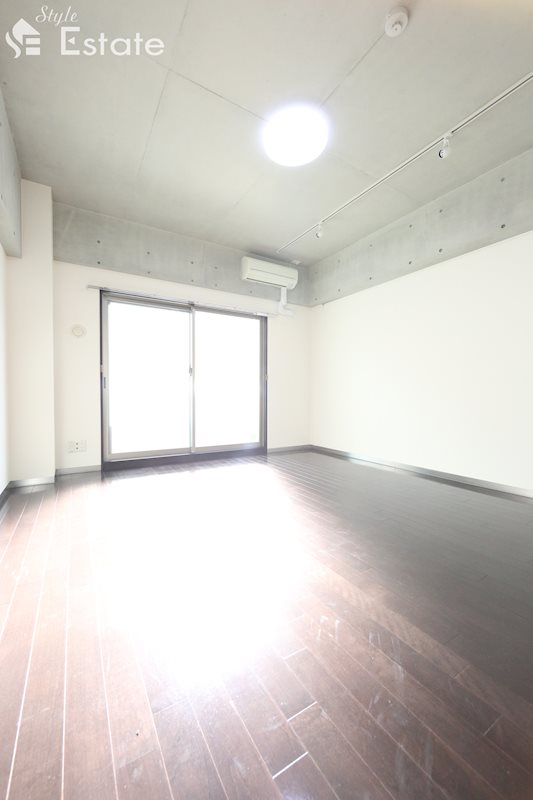 居室・リビング　内装