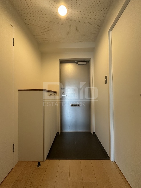 玄関　※写真は同タイプ別部屋です