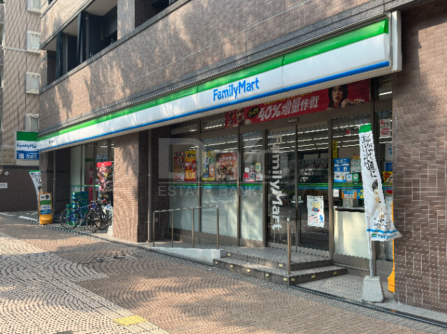 コンビニ　ファミリーマート博多大博通り店（コンビニ）まで66m