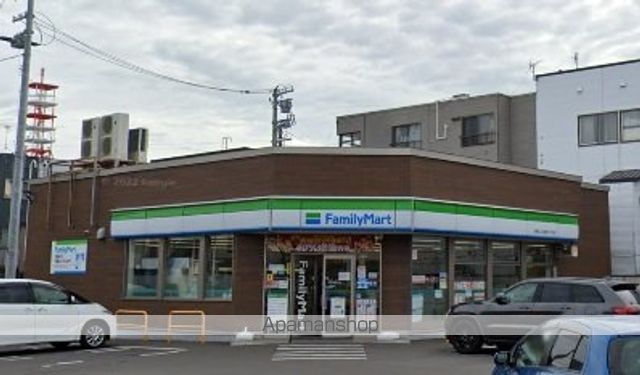 コンビニ　ファミリーマート札幌北２９条西１２丁目店（コンビニ）まで257m