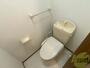 トイレ　トイレは、嬉しいウォシュレット付きです。