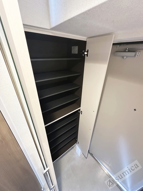 玄関　沢山の靴を収納可能です♪♪