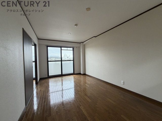 居室・リビング　広いリビング