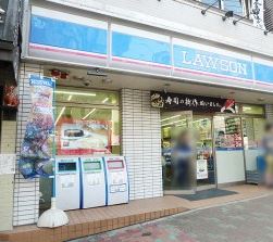 コンビニ　ローソン目黒二丁目店（コンビニ）まで77m
