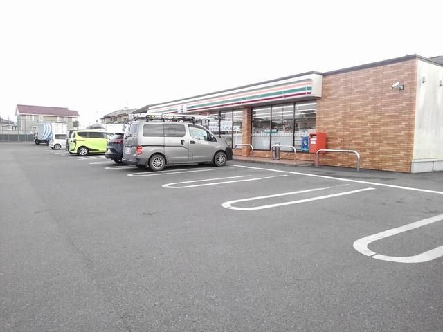 コンビニ　セブンイレブン（コンビニ）まで600m