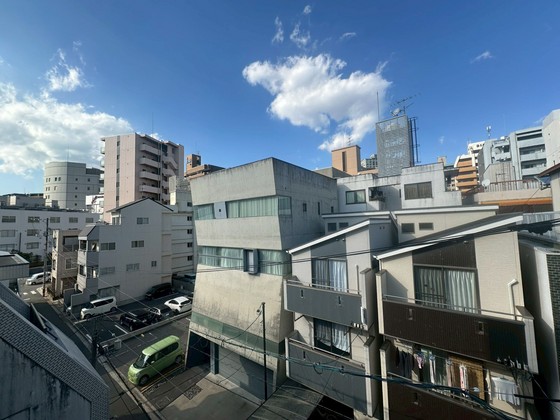 玄関　※別部屋の写真です