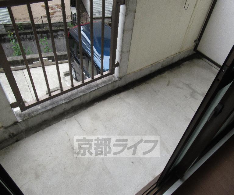 バルコニー　スッキリとした廊下です。