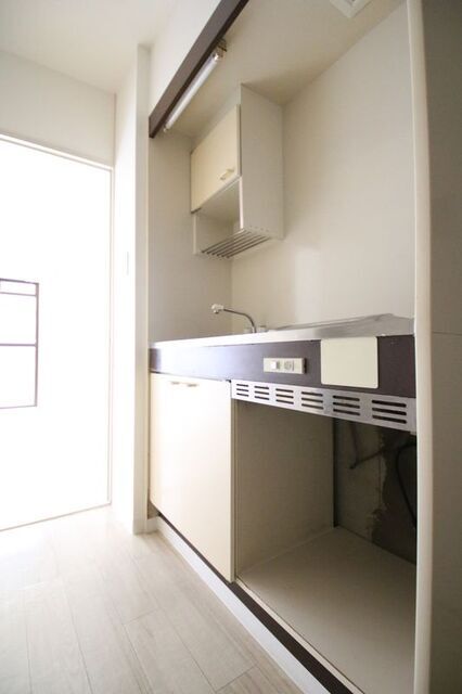 キッチン　※同建物内別室の参考写真です