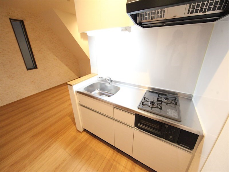 キッチン　システムキッチン（ガス2口コンログリル付）