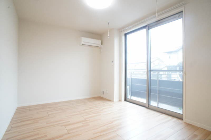 居室・リビング　図面と現状に相違がある場合には現状を優先