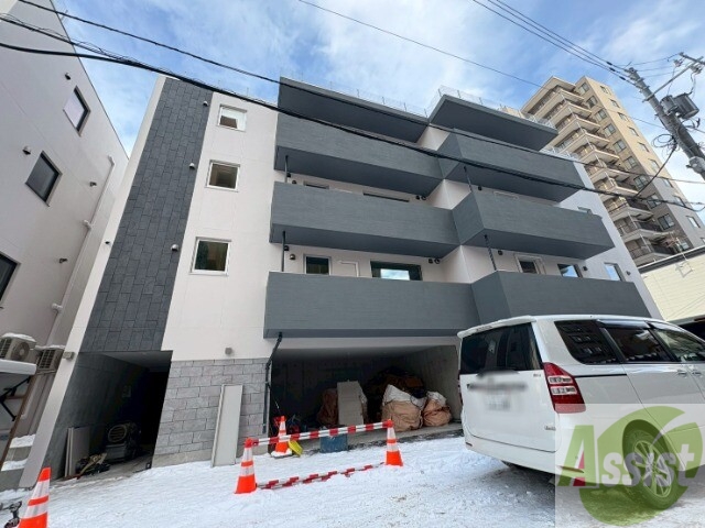 建物外観　札幌市中央区南６条西「Ｔｓ　ＣＯＵＲＴ　Ｗｅｓｔ１３」