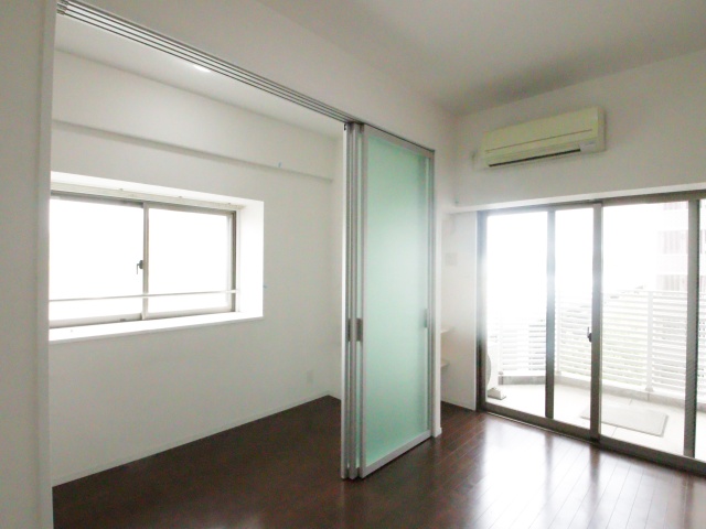 居室・リビング　※別室の参考写真の為、現況優先です。