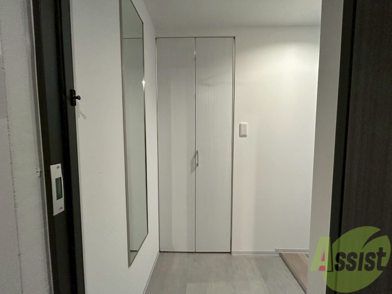 玄関　玄関の様子です。明るい印象ですね。気分もあがりそう。