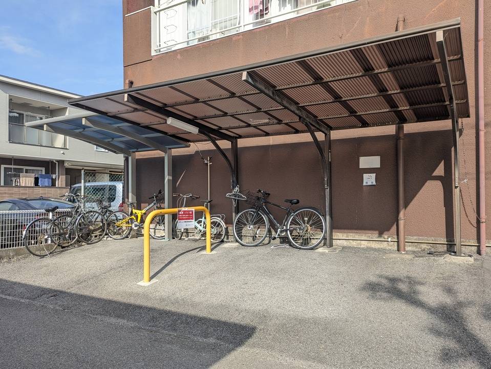 駐車場　駐輪場