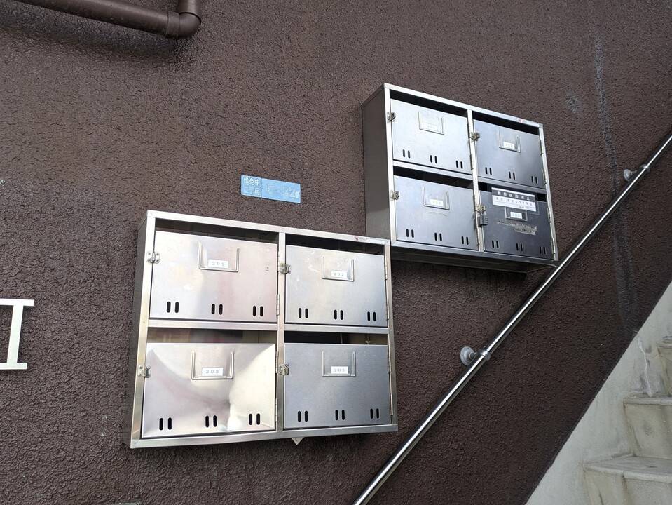 エントランス　メールBOX