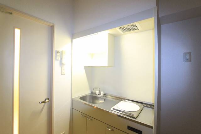 キッチン　ＩＨコンロつきです。