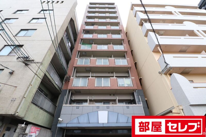 建物外観　駅近の物件です