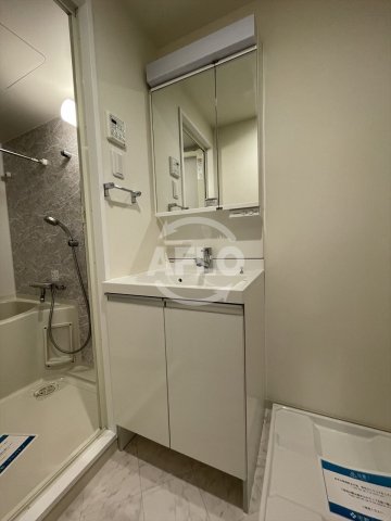 洗面設備　スプランディッド淀屋橋DUE　独立洗面台