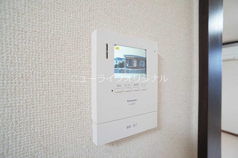 セキュリティ　室内から来訪者を確認できるTVモニターホン付で安心です☆