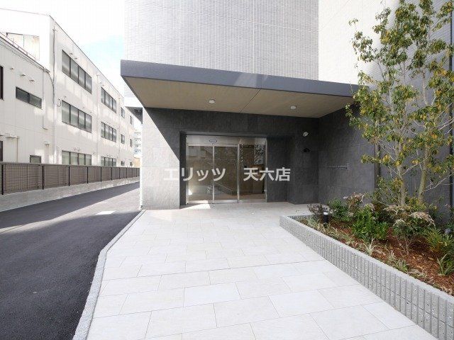 エントランス　エントランス