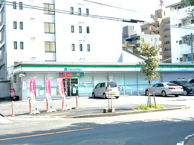 コンビニ　ファミリーマート 千種今池一丁目店（コンビニ）まで390m