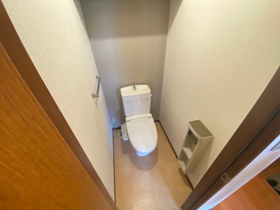 トイレ　※別部屋の写真です