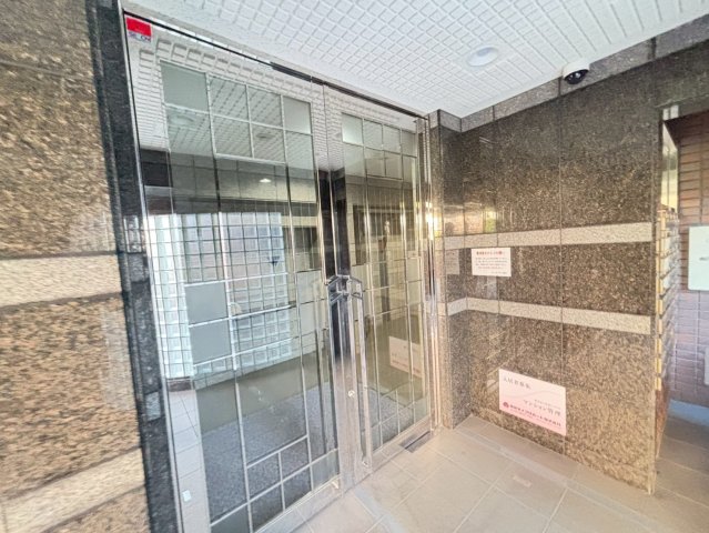 エントランス　詳細は、RISUMO江坂本店までお問合せください♪