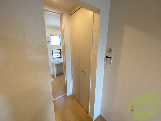 収納　クローゼットがありました。お洋服や荷物はここへ