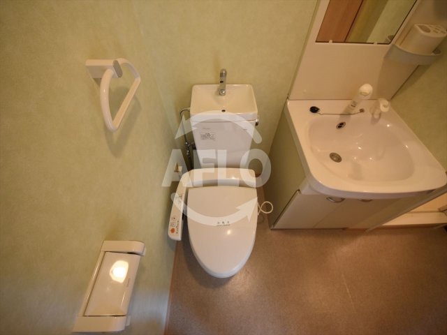 トイレ　ヴィラタワー谷町　トイレ