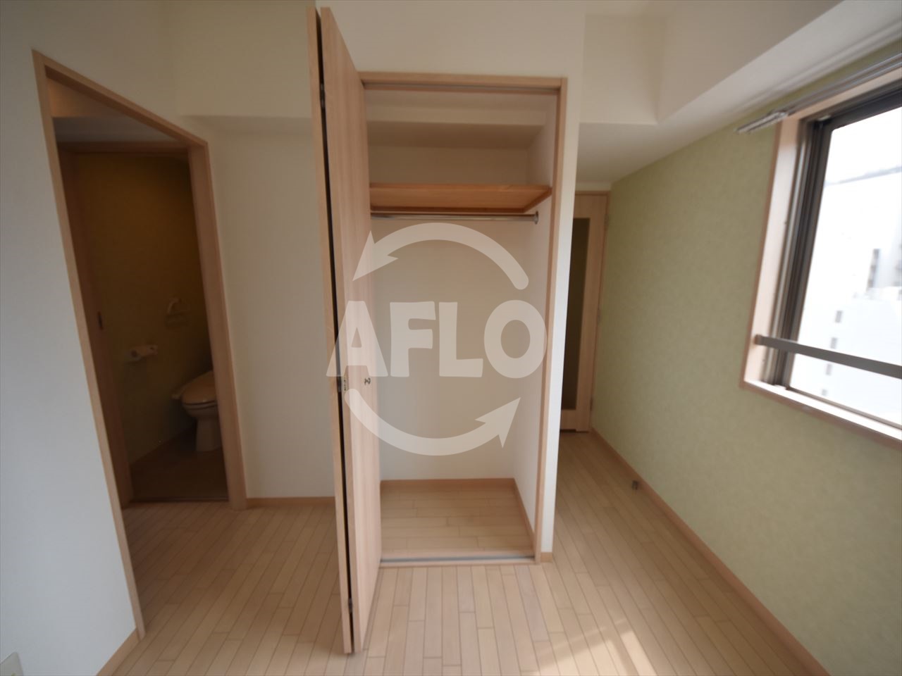 収納　ヴィラタワー谷町　クローゼット