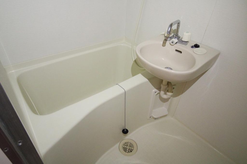 バス・シャワールーム　バス