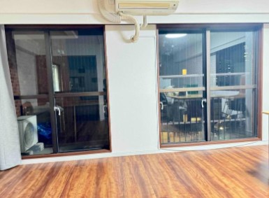 居室・リビング　内観1