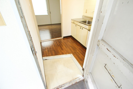 玄関　※別部屋の写真です