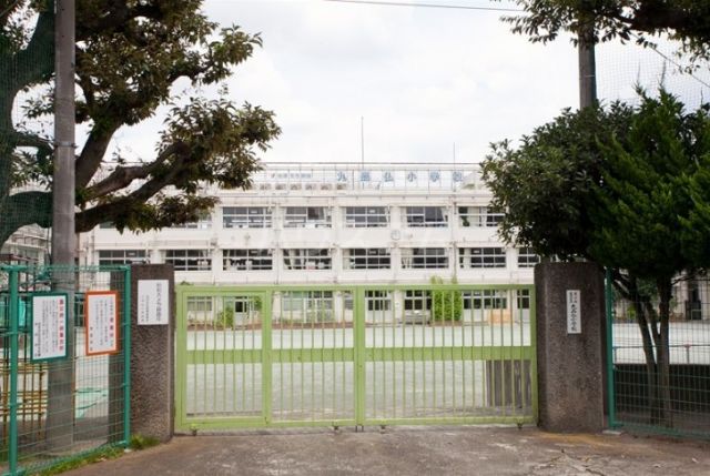 小学校　世田谷区立九品仏小学校（小学校）まで192m