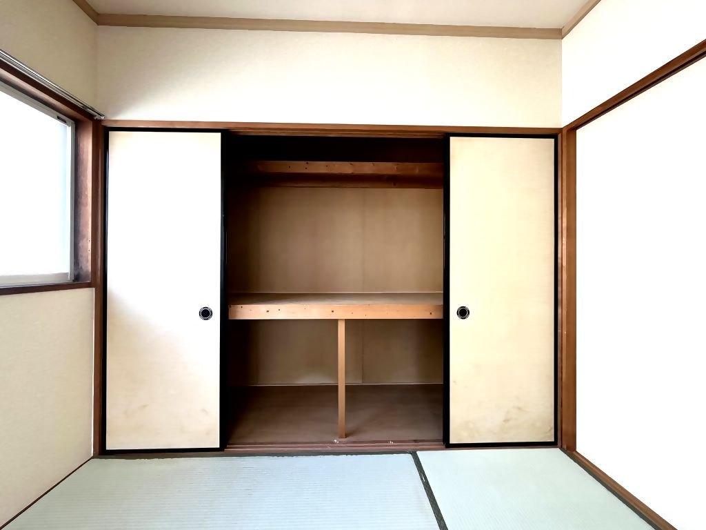 収納　大きなスペースで寝具もラクラク収納！